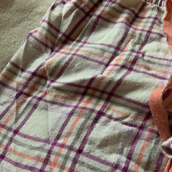 🔆Moving Sale 20% Off 🔆Plaid PJ Pants - Picture 2 of 4